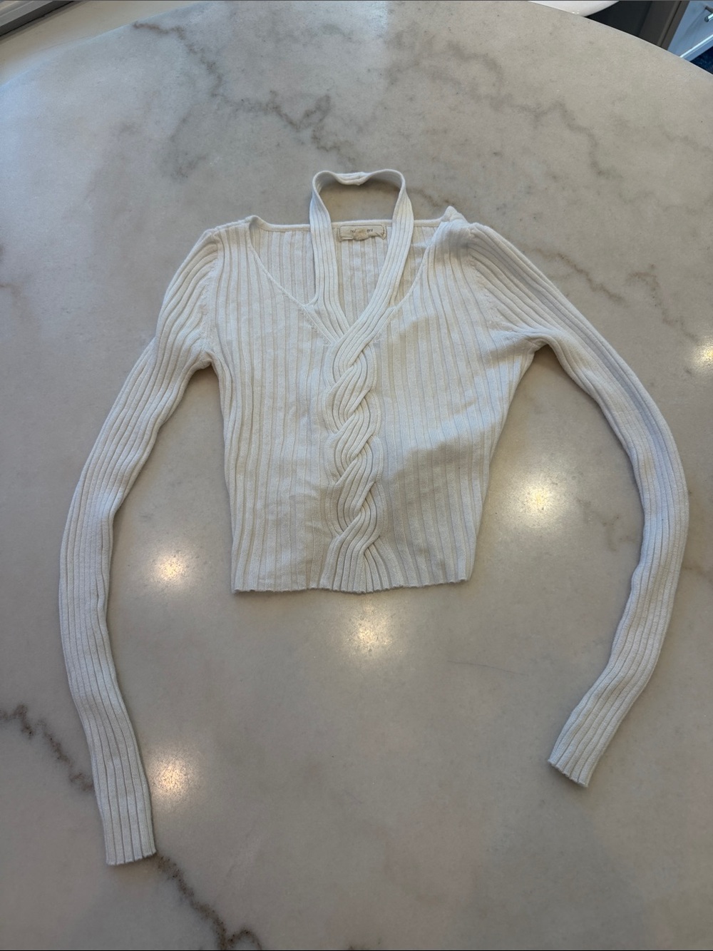 NWOT NO COMMENT Cropped halter V-Neck Cable-Front Ribbed Sweater - White